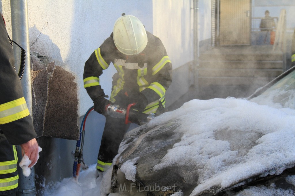 PKW Brand Koeln Bocklemuend Goerlinger Centrum JK P28.jpg